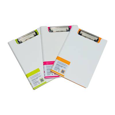 CARPETA RIGIDA A5 CON APRIETAPAPEL